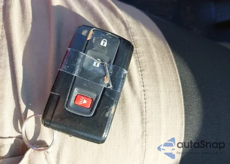 2008 Toyota Prius z USA, uszkodzony, nr VIN JTDKB20UX87728753